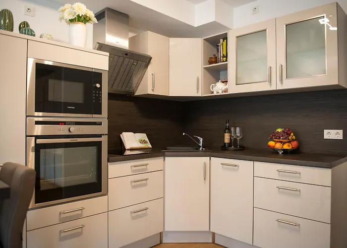 Rosaliya Appartement *